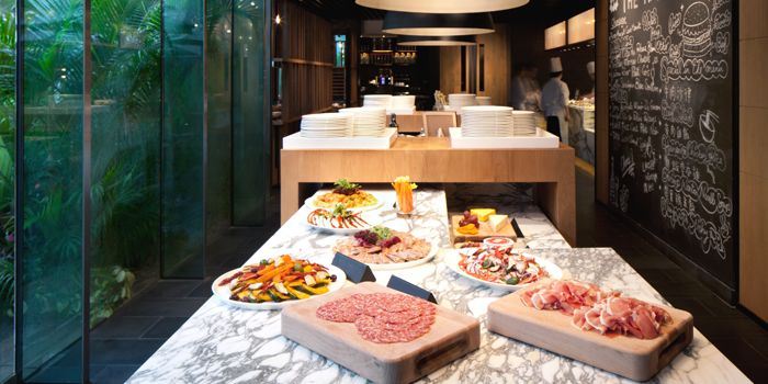 Best Buffet Hong Kong | The Market at Hotel ICON2