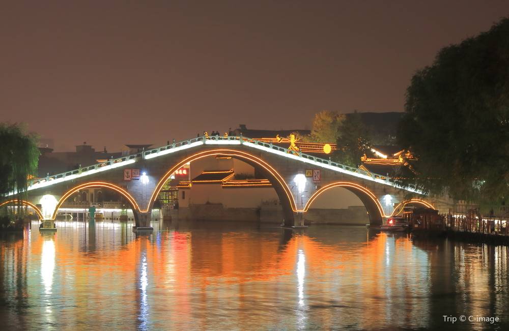 山塘街で蘇州の昔ながらの風景と文化にふれてみよう