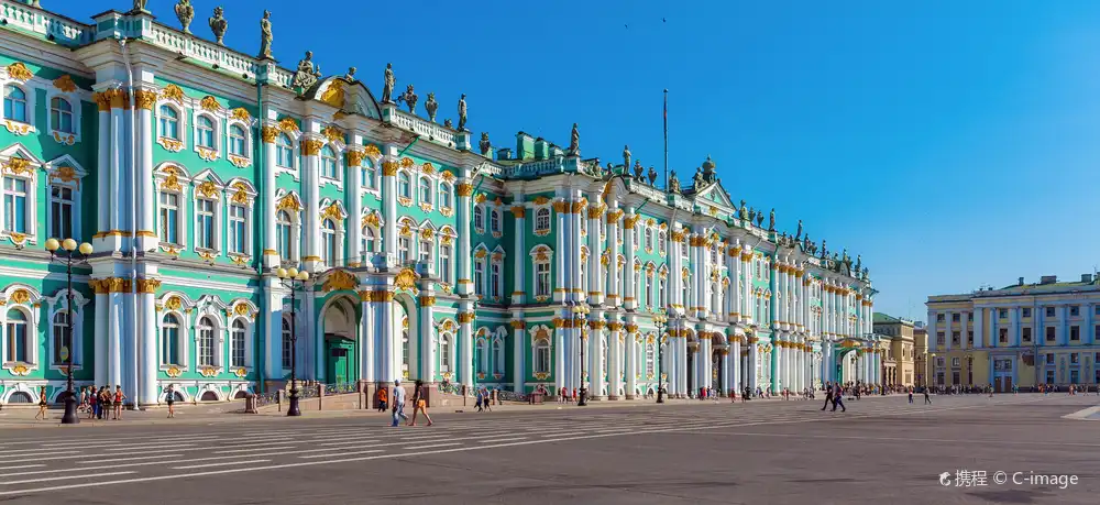 Hotels near Winter Palace