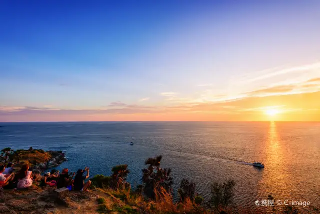 Sunset Sightseeing on Phuket Beach