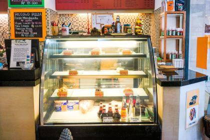 Bemo Corner Coffee Shop