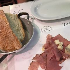 Fanis’ Karamanlidika 여행 사진