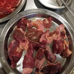 LAO BAN NIANG DE KAO ROU DIAN MO DA JIN JIE DIAN User Photo