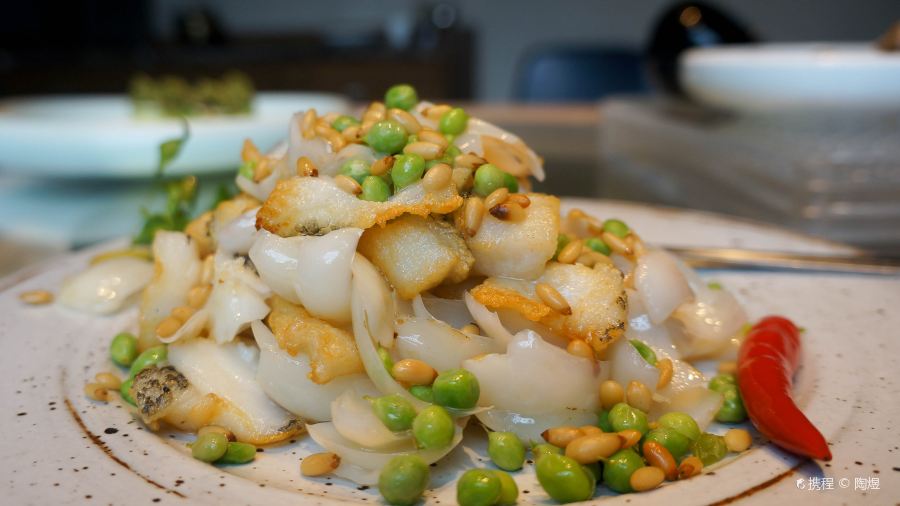 Tian Lun Li  (Xi hu dian)