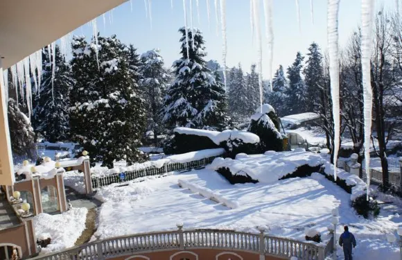 賽茲別墅公園酒店