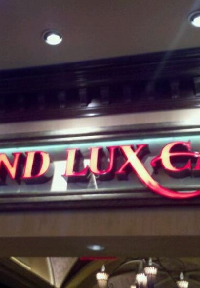 Grand Lux Cafe
