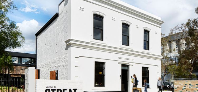 STREAT Cromwell Cafe