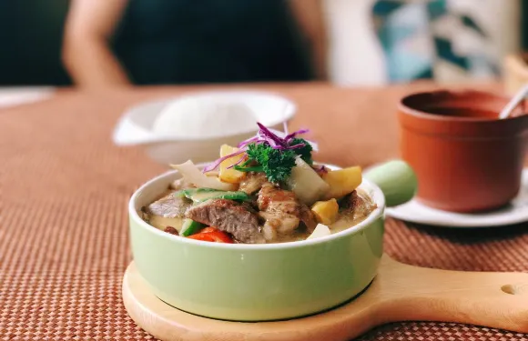 名典咖啡語茶(英德店)