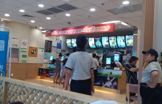 德克士(嫩興路店)