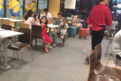 麦当劳(时代广场店)