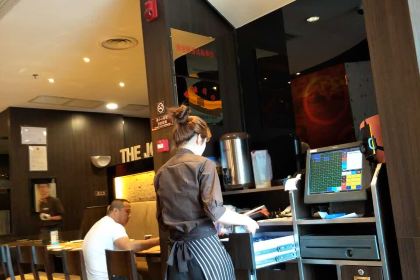 必胜客(天鸿店)