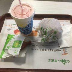 华莱士·全鸡汉堡(甘蔗八一店) 여행 사진