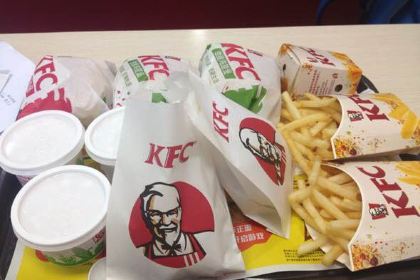 肯德基(融信店)