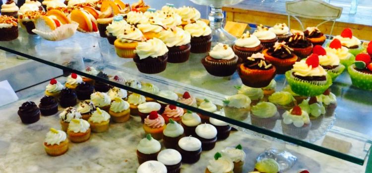 Lila & Sage Cake & Catering Co