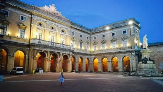 Caffe Piazza Leopardi