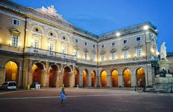 Caffe Piazza Leopardi