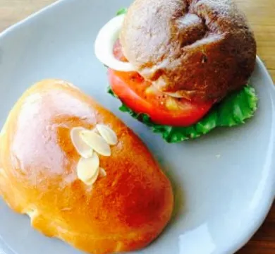 郷のパン工房 GLANz Mut そばの実カフェ