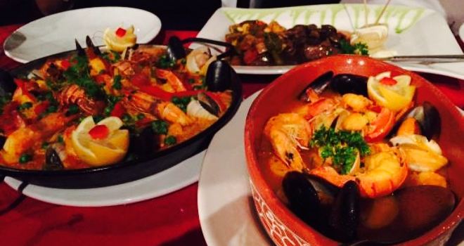 VIVO Tapas KITCHEN • LOUNGE