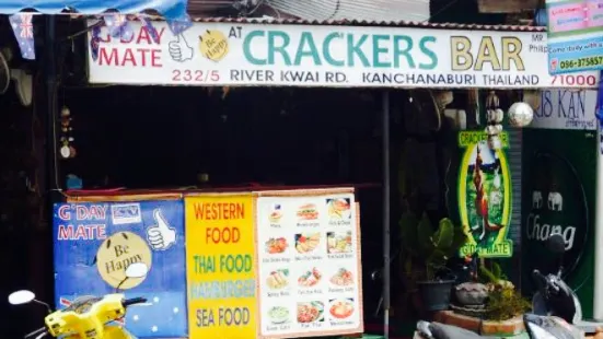 Crackers Bar