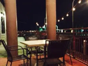 The Shrimp Boat
