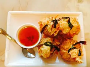 Green Papaya - Mariemont