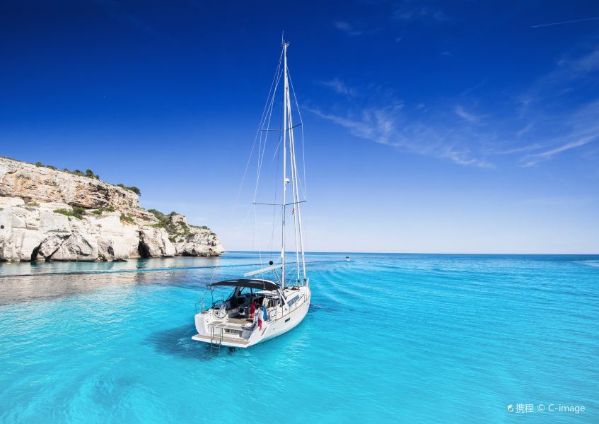 Flyg till Menorca från Bern