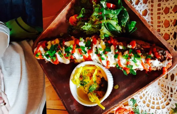 Trzeci Księżyc Lokalne Bistro