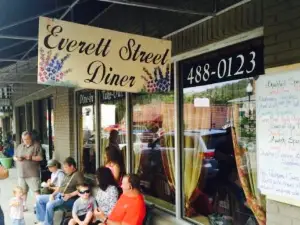 Everett Street Diner