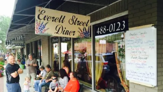 Everett Street Diner