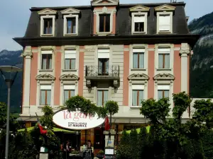 Cafe Restaurant de la Gare