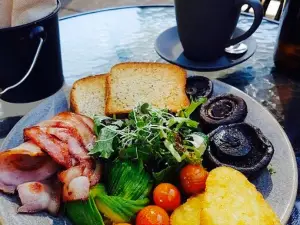 Wonderlust Cafe