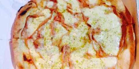 Sfornando: Pizzeria & Stuzzicheria