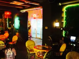 Vibe Room