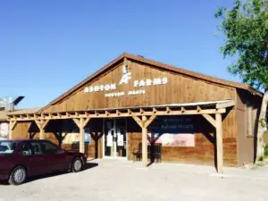 Ashton Burger Barn