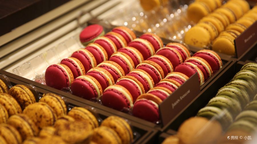 Pierre Hermé Bonaparte