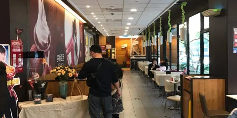 肯德基（桐廬富春江店）