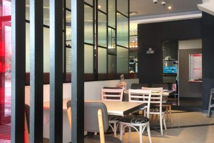 必胜客(爱琴海购物公园店)