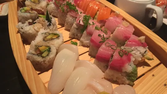 Züm Sushi