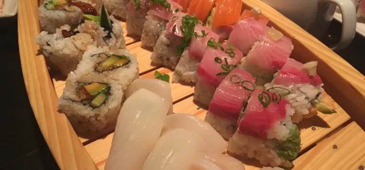 Züm Sushi