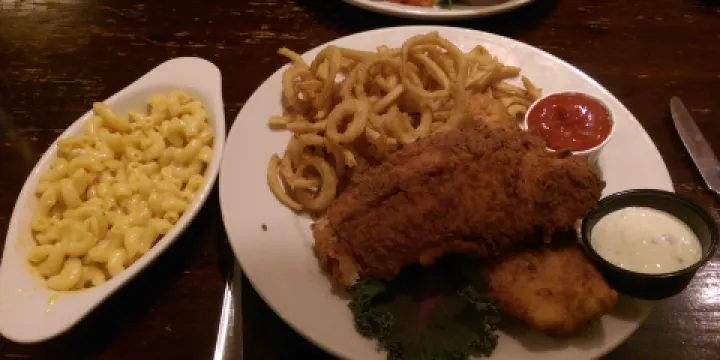 Paddy's Hollow Restaurant and Pub