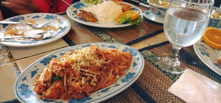 Lhy Thai Restaurant