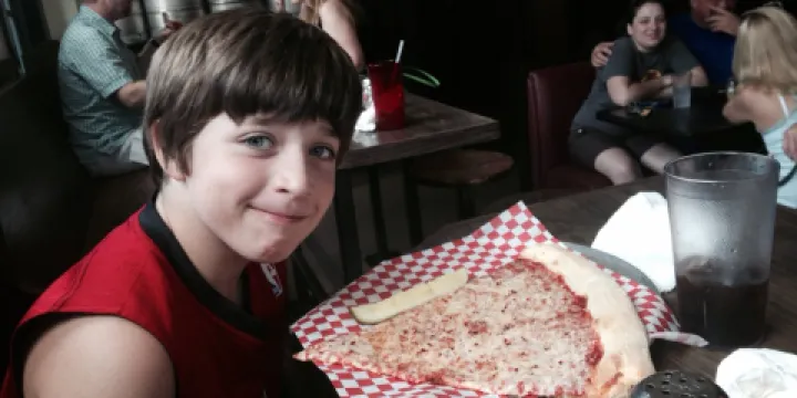 600 Degrees Pizzeria & Drafthouse