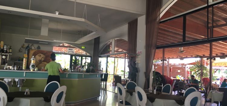 Dione Restaurant