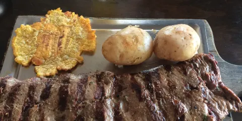 Rancho Medina Parrilla