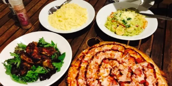 Emerald Beach Pizza & Pasta