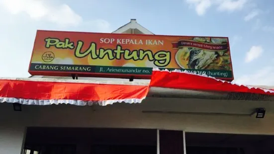 Sop Kepala Ikan Pak Untung