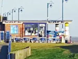 Bucket and Spade Cafe