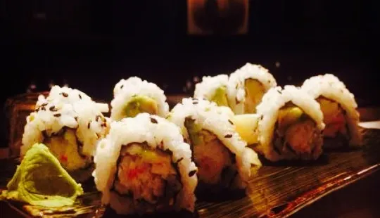 Zumo sushi fusion bar