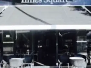 Times Square CAFE