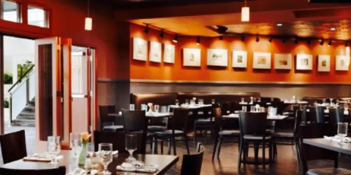 Dover Restaurant & Bar